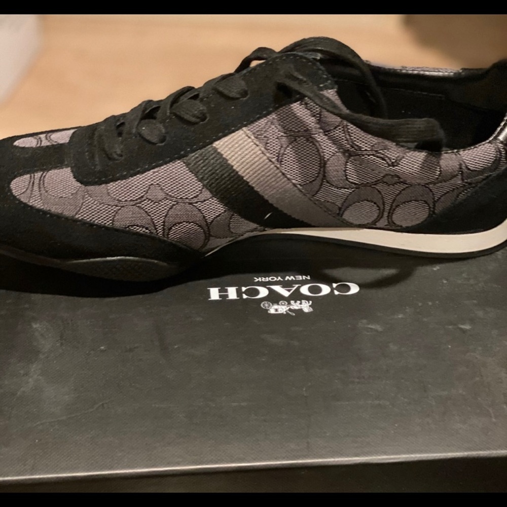 Brand new coach sneakers in original box 9.5 womens